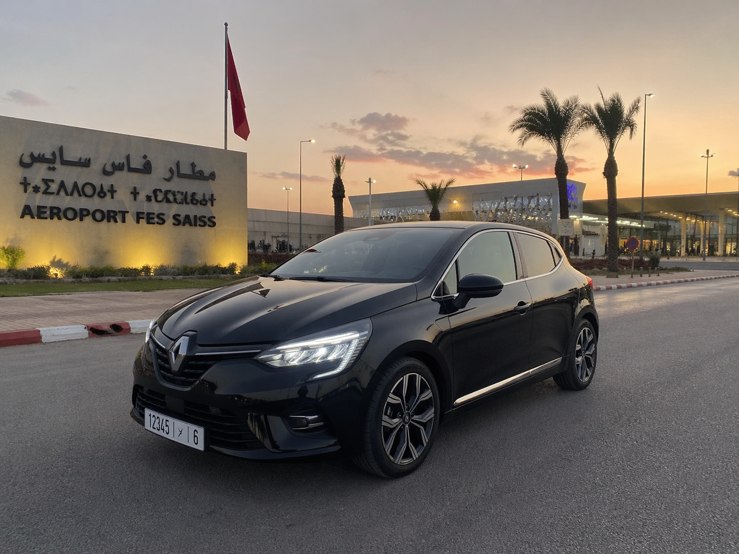 Louer RENAULT CLIO 5 — DAZECAR